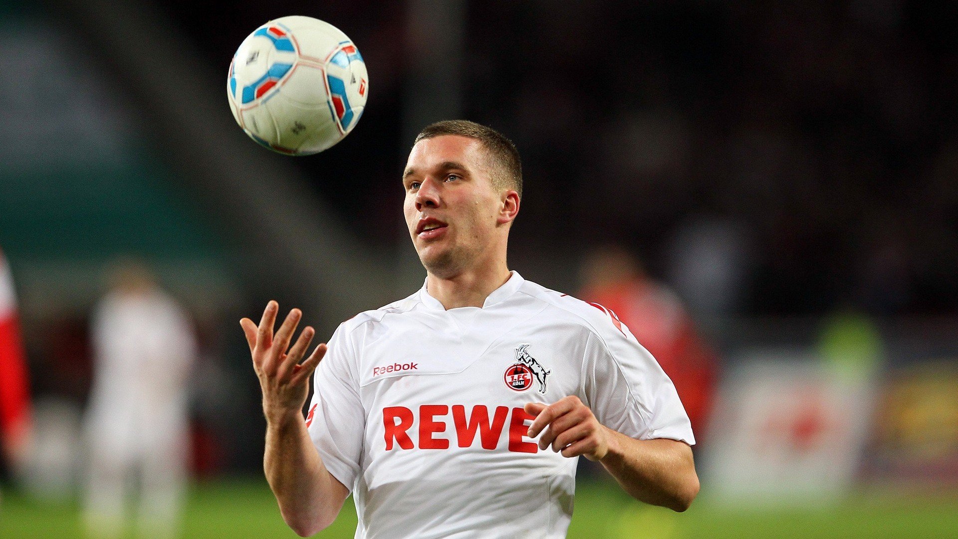 欧冠十六强对阵出炉 皇马碰上“苦主”切尔西再次上演豪门对决