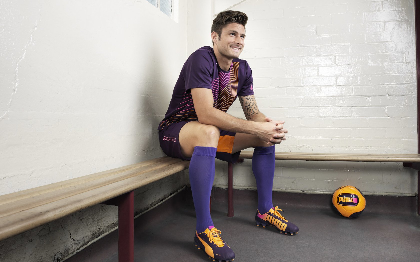 网球比赛底线对攻精彩不断